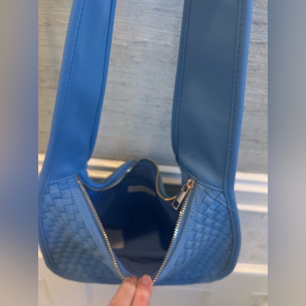 NWT new Anthropologie woven neoprene shoulder bag zip blue nylon purse - Picture 15 of 17